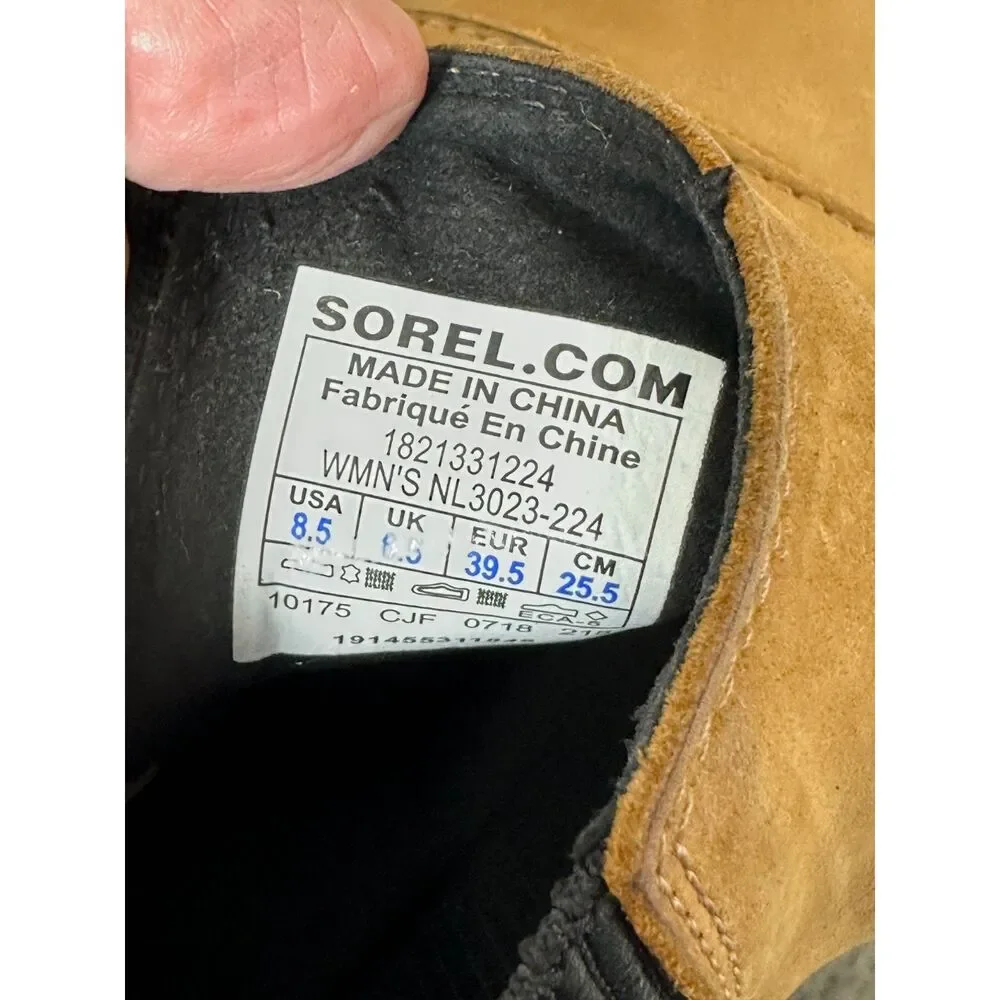 Sorel Women Joan Of Arctic II Boot Size 8.5 White Tan Bootie Hidden Wedge